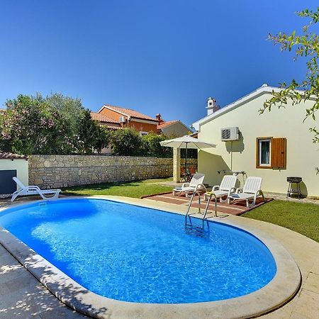 Villa Helena Banjole Exterior photo